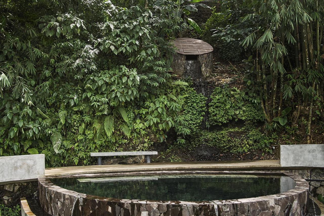 בניוואנגי Lintang Luku Tent Resort Ijen, Banyuwangi מראה חיצוני תמונה